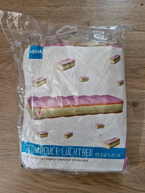 Inflatable HEMA Tompouce Airbed — New, 175 x 60 x 20 cm